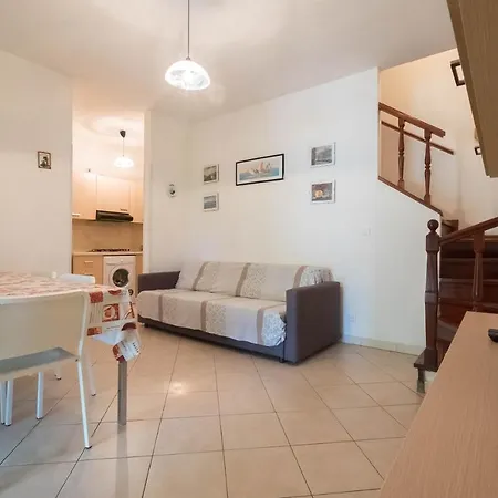 Agenzia Vear - Osti 100 Ferienhaus