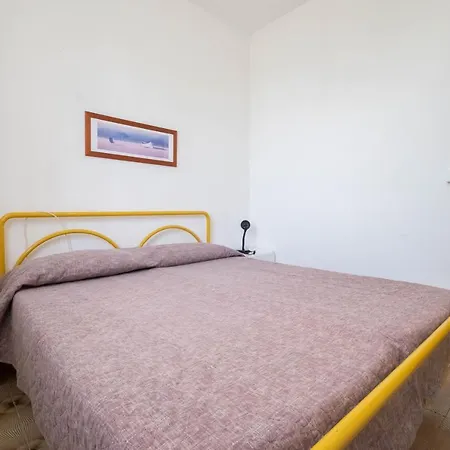 Agenzia Vear - Osti 100 بيت للعطل