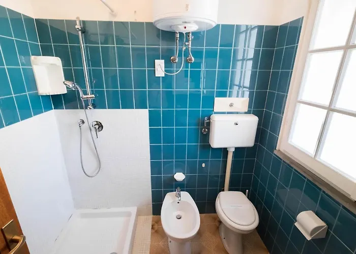 Agenzia Vear - Osti 100 Nyaraló Lido delle Nazioni