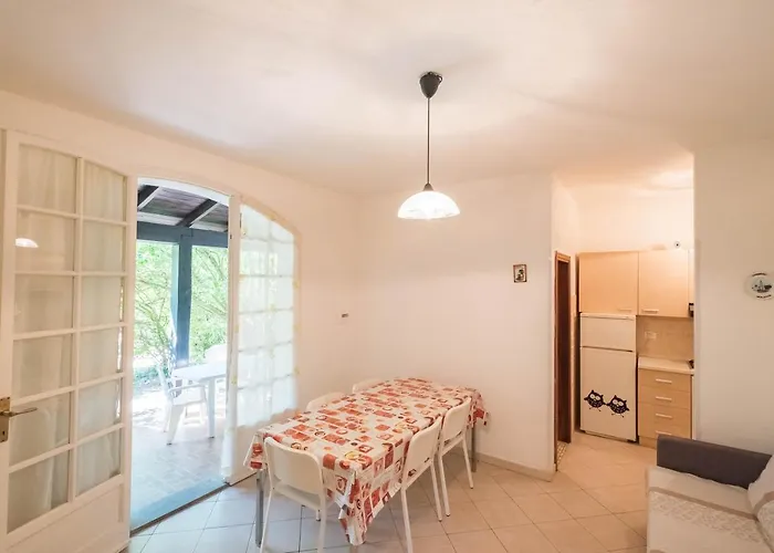 Agenzia Vear - Osti 100 * Lido delle Nazioni