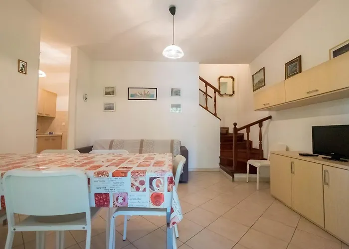 Agenzia Vear - Osti 100 Nyaraló