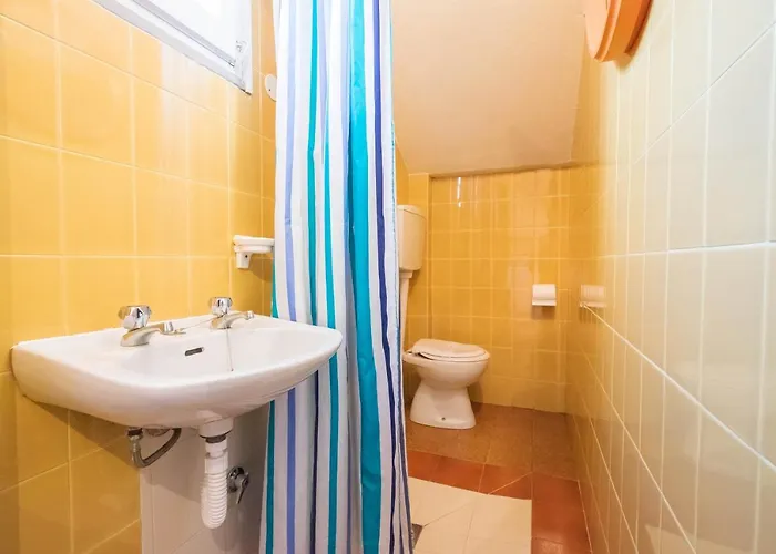 Agenzia Vear - Osti 100 Nyaraló Lido delle Nazioni