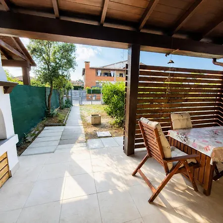 Agenzia Vear - Osti 100 Сasa de vacaciones *